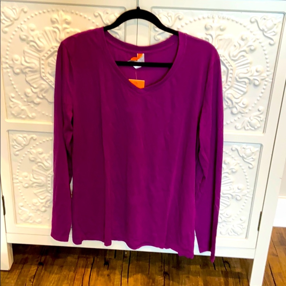 Lucy long sleeve tee- size XL- NWT